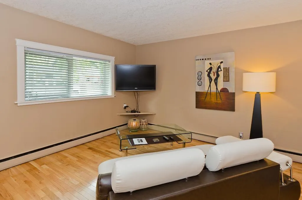 Ostays Condos - Opal YYC 0*, Calgary